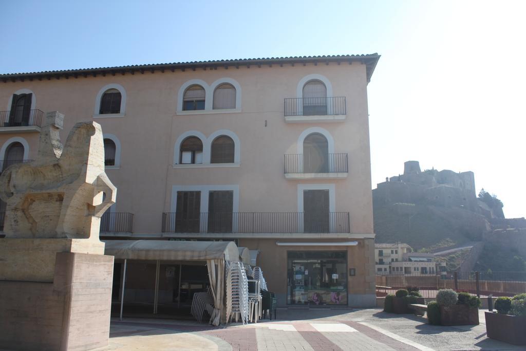 Apartment Market Square Cardona Ruang foto